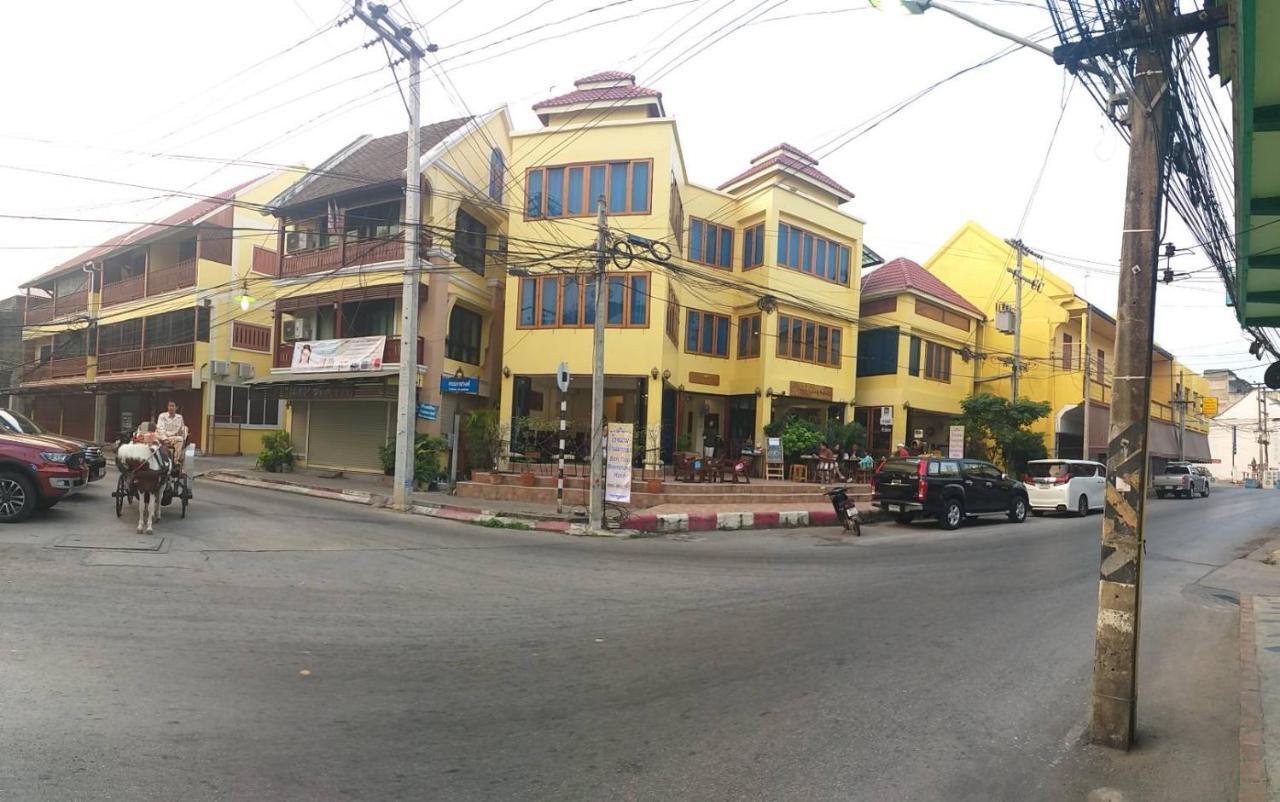 บ้านแม่บุญทอง ลำปาง ภายนอก รูปภาพ